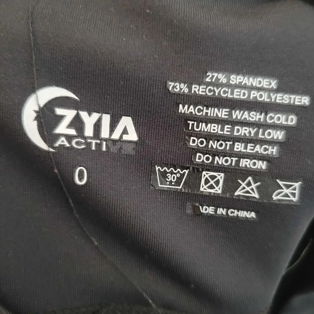 Zyia Active Pocketed Capri 0